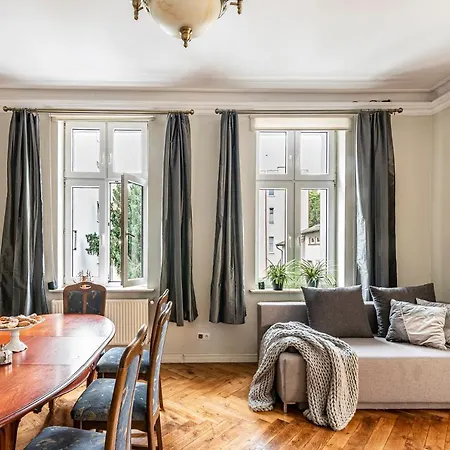 Grand Happy Hours Sopot